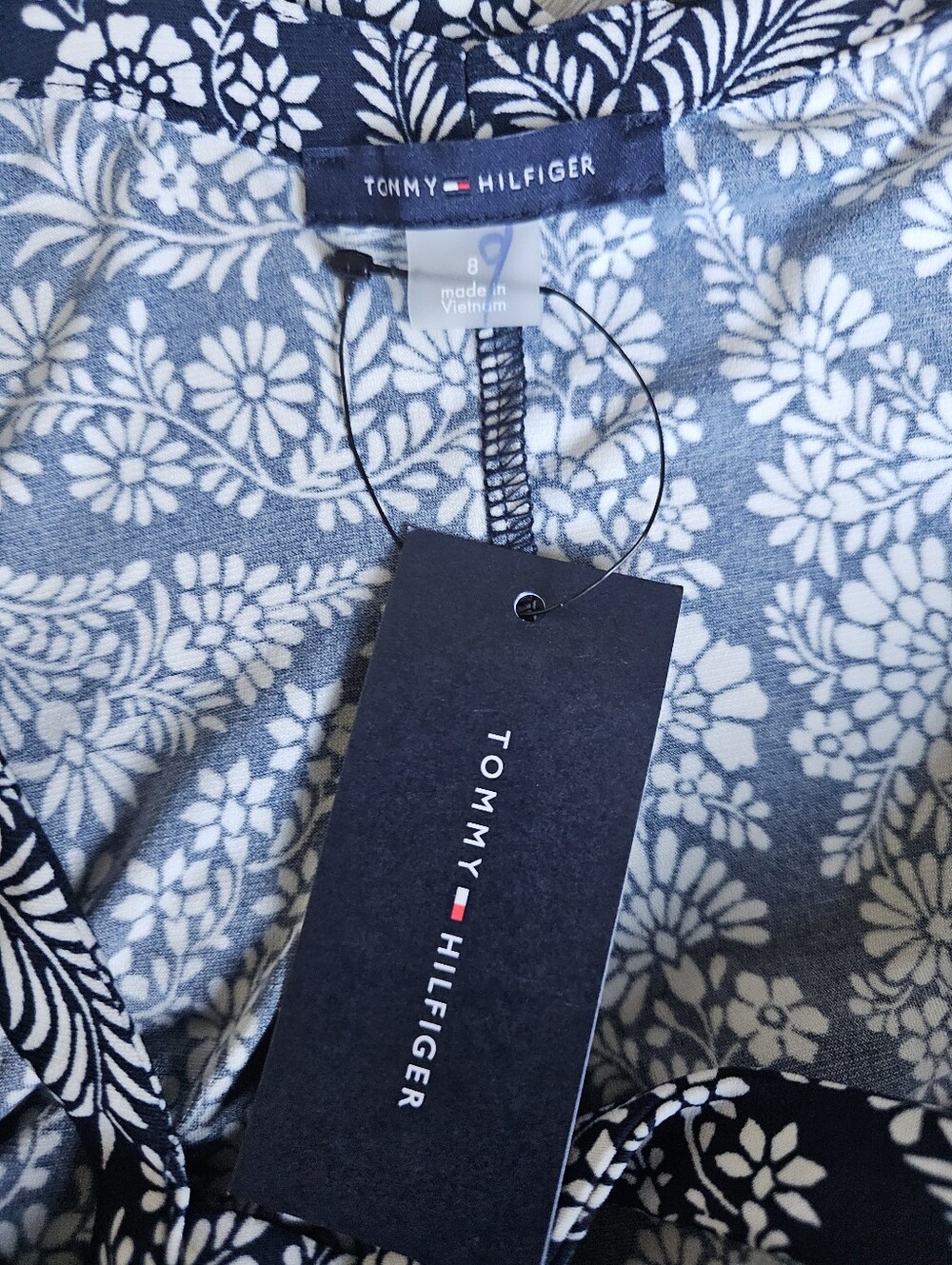 Brand New with Tags (NWT) Tommy Hilfiger Paisley Cross-Back Maxi Dress - Picture 7 of 16